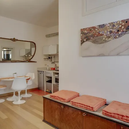 New Cozy In Melchiorre Gioia Apartamento